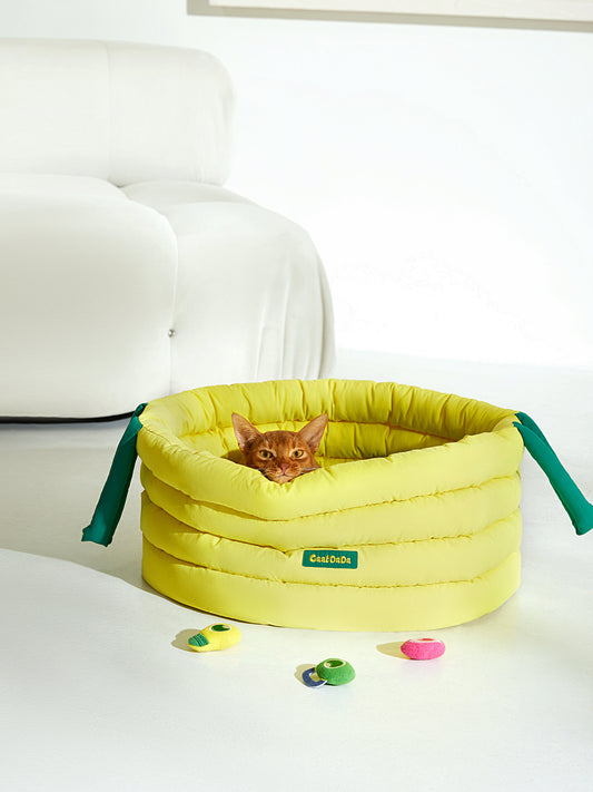 CaatDada Magic Cuddle Cauldron – cozy barrel-shaped cat bed